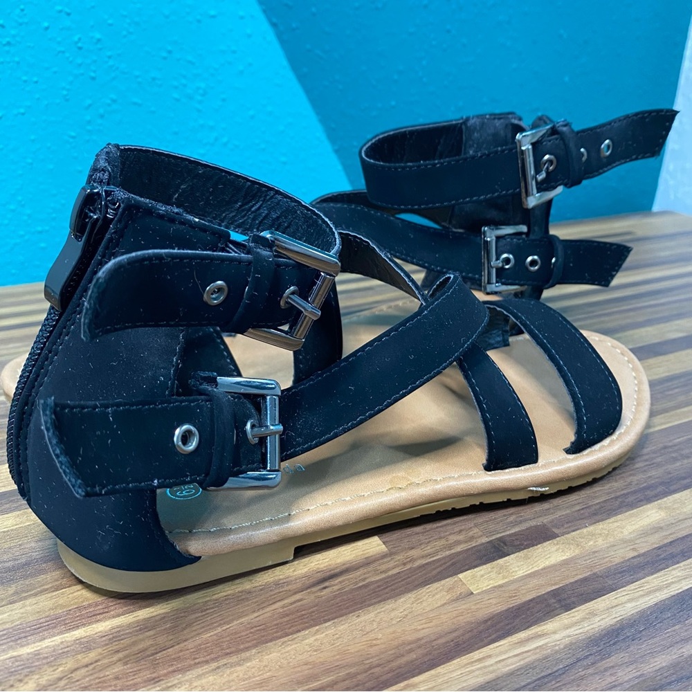 TOP Moda Black Sandals - Picture 9 of 13